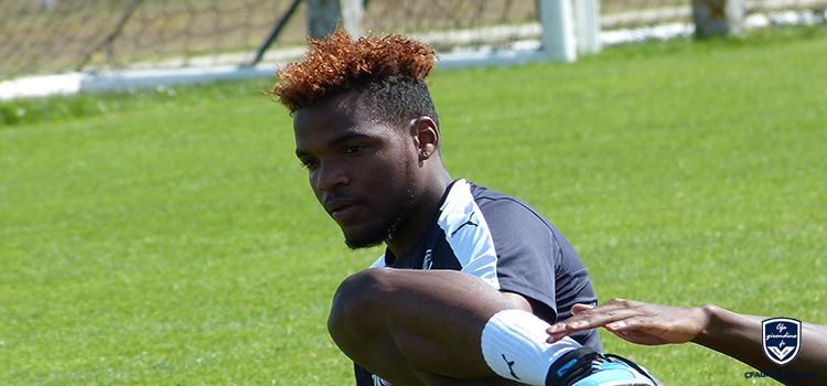 Cfa Girondins : Aaron Boupendza - « Je compte rester ici le plus longtemps possible » - Formation Girondins 